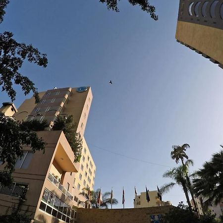 Cosmopolitan Hotel Бейрут Экстерьер фото