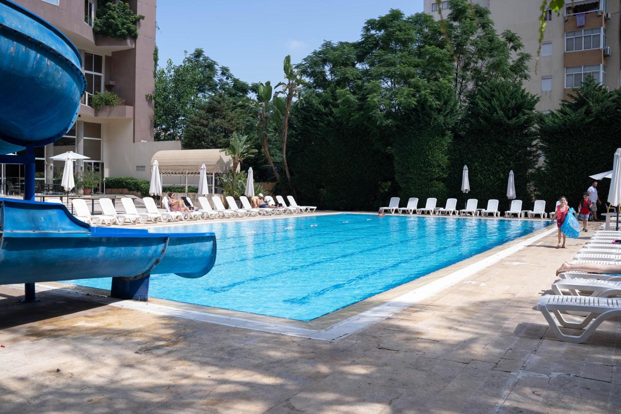 Cosmopolitan Hotel Бейрут Экстерьер фото